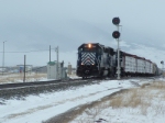 Two EMD's, MRL 351 SD45-2XR with MRL 4305 SD70ACe